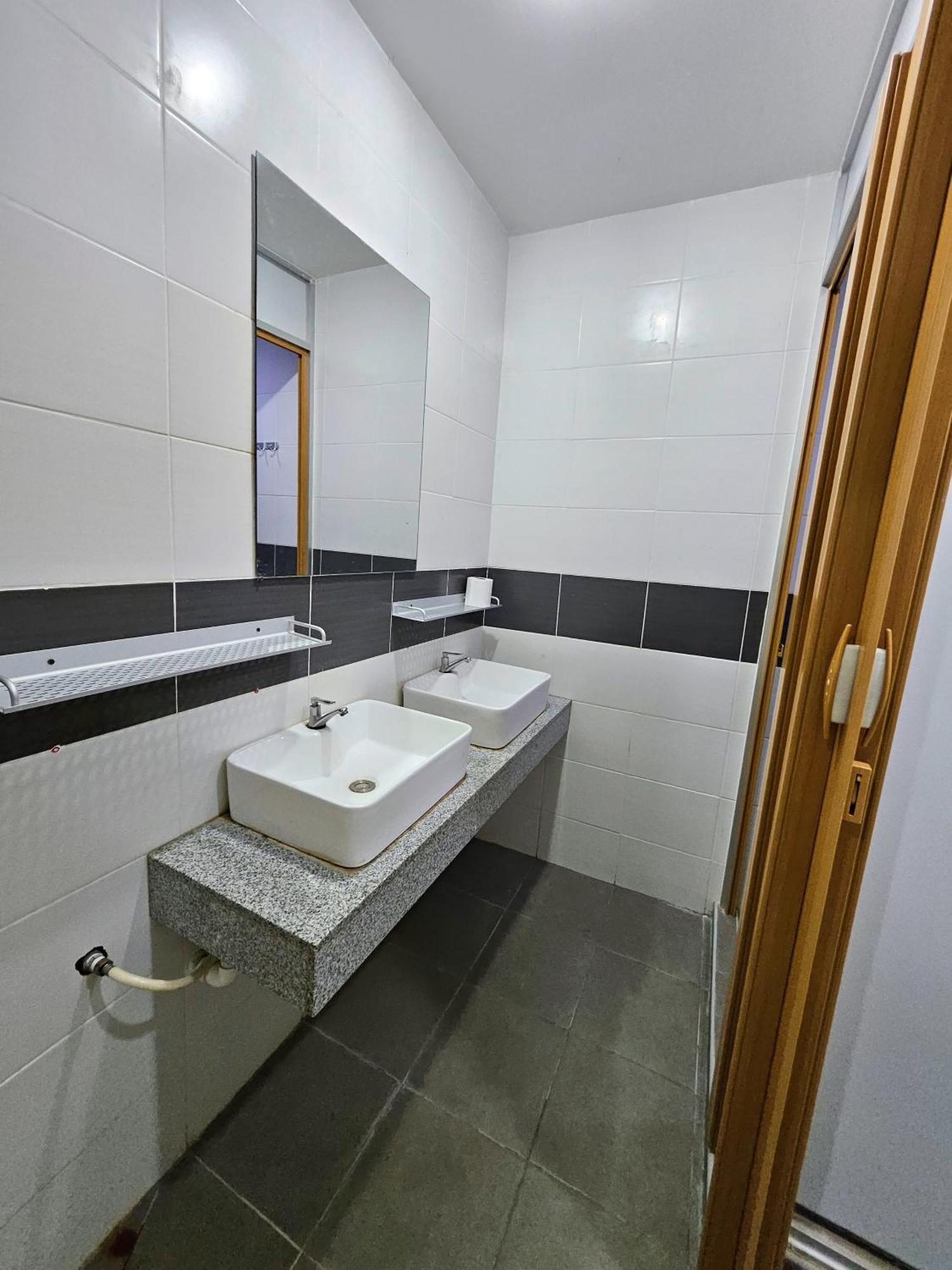 The 60 Hostel จอร์จทาวน์ ภายนอก รูปภาพ