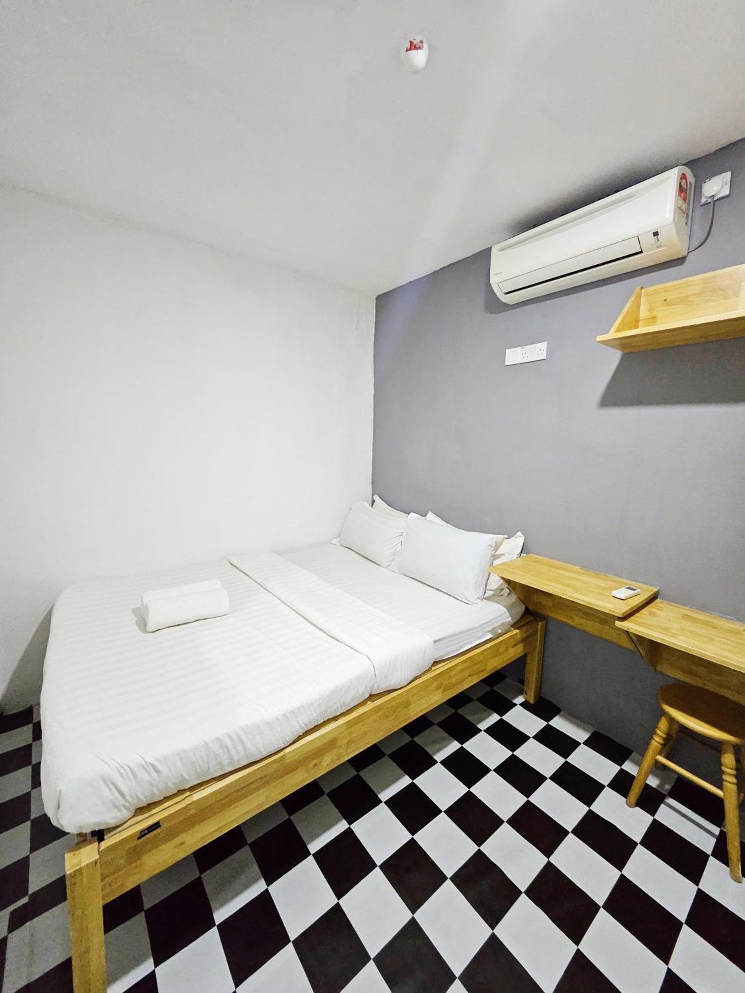 The 60 Hostel จอร์จทาวน์ ภายนอก รูปภาพ