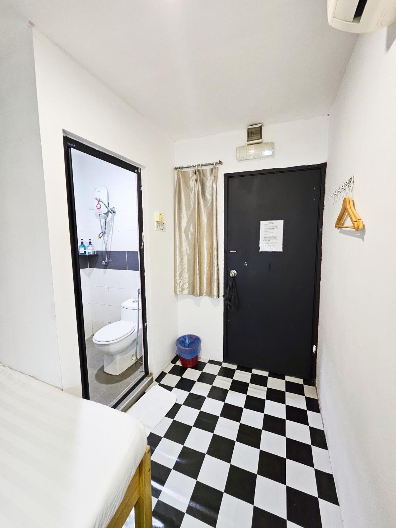 The 60 Hostel จอร์จทาวน์ ภายนอก รูปภาพ