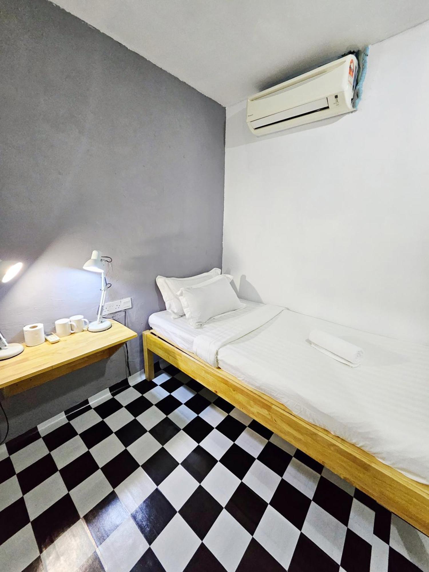 The 60 Hostel จอร์จทาวน์ ภายนอก รูปภาพ