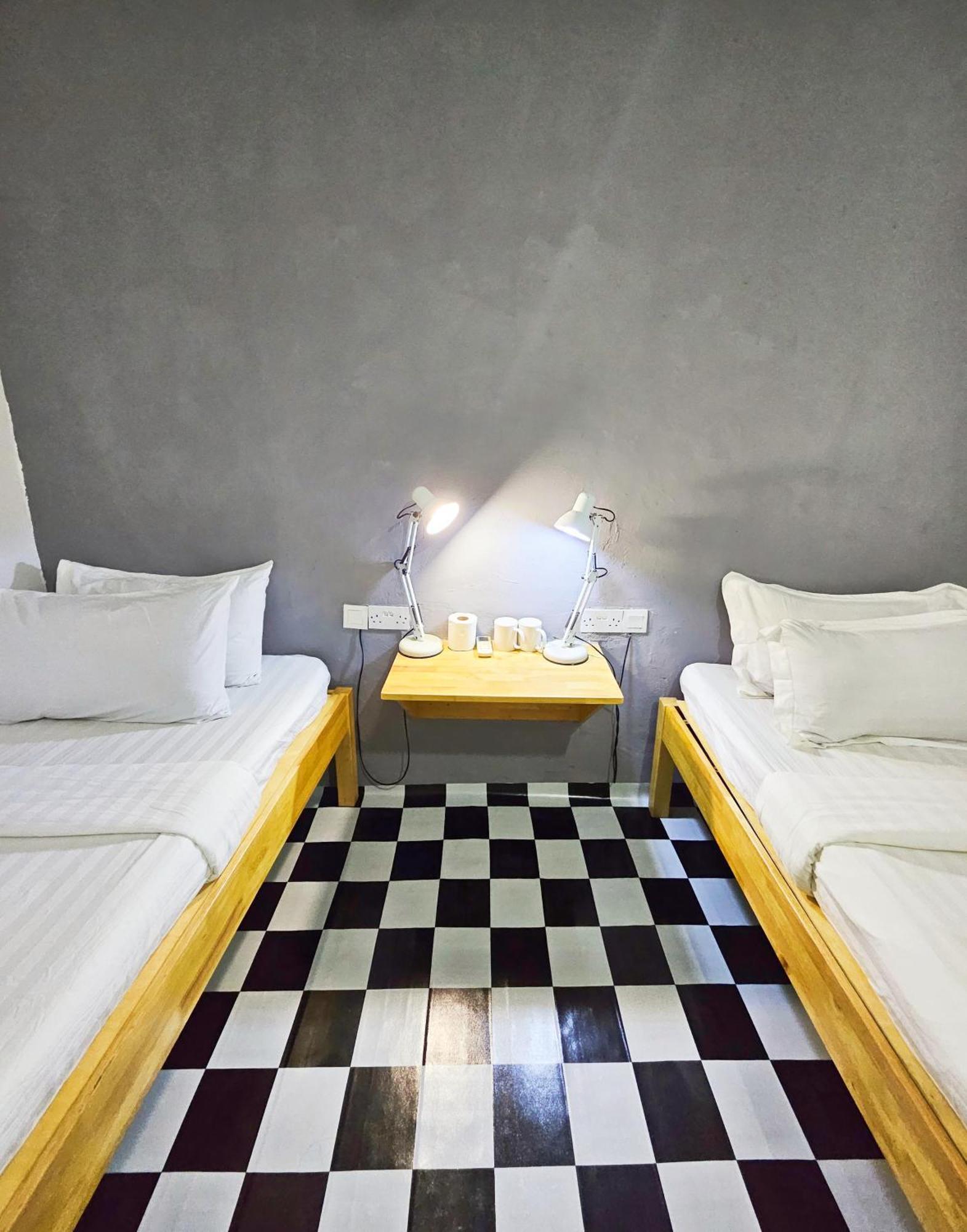 The 60 Hostel จอร์จทาวน์ ภายนอก รูปภาพ