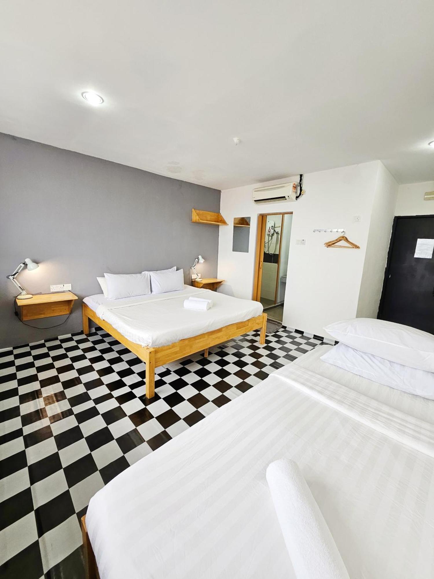 The 60 Hostel จอร์จทาวน์ ภายนอก รูปภาพ